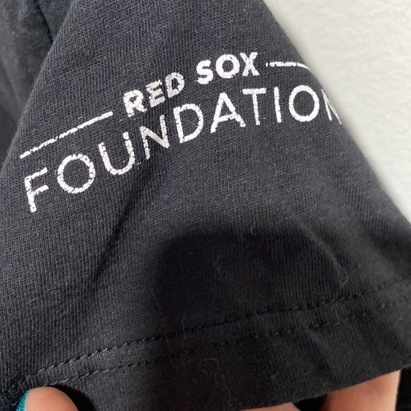 Red Sox shirt‎ tee foundation camo 100% cotton baseball womens NWT small - Picture 5 of 8